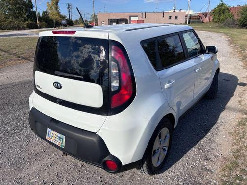 2016 Kia Soul Base