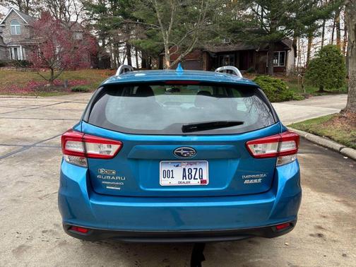 2017 Subaru Impreza 2.0i Premium