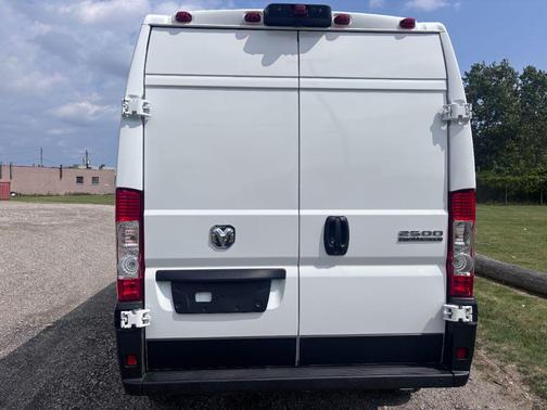2024 RAM ProMaster 2500 Tradesman
