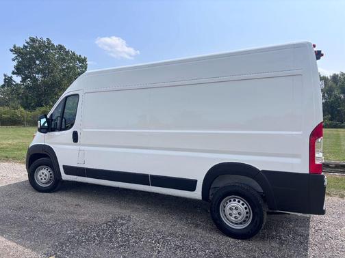 2024 RAM ProMaster 2500 Tradesman