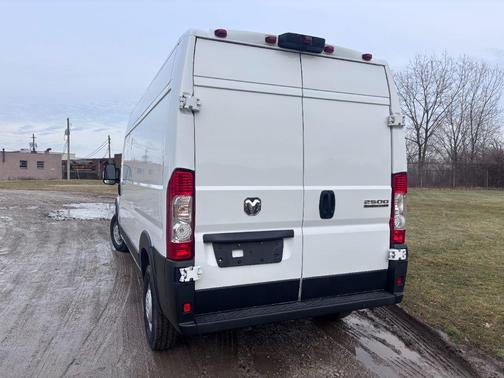 2025 RAM ProMaster 2500 Tradesman