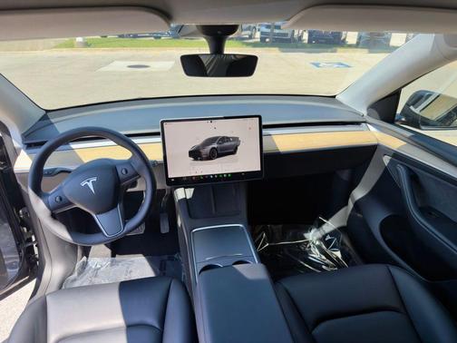 Gray 2022 Tesla Model Y Long Range Dual Motor All-Wheel Drive