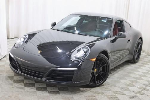 2019 Porsche 911 Carrera