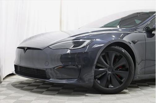 2023 Tesla Model S Plaid