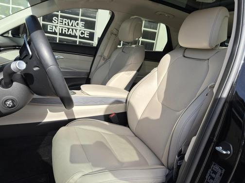 2024 Genesis GV70 2.5T AWD