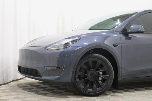 2022 Tesla Model Y Long Range Dual Motor All-Wheel Drive