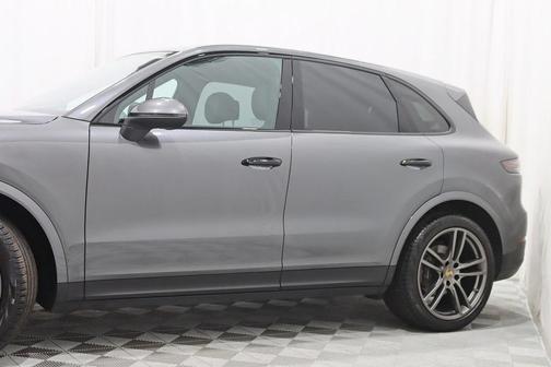 2022 Porsche Cayenne Cayenne