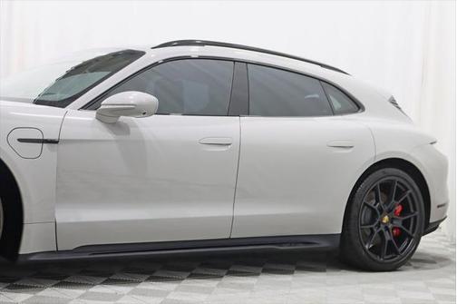 2024 Porsche Taycan Cross Turismo GTS