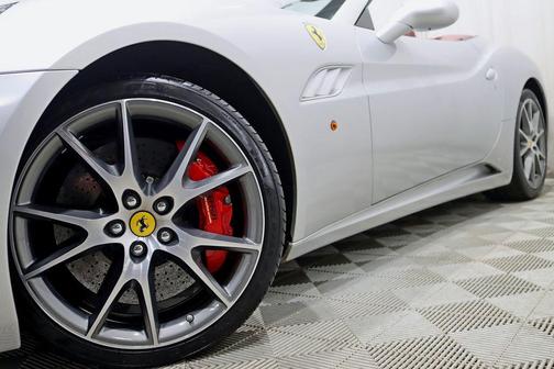 Argento Nurburgring Metallic 2010 Ferrari California Base