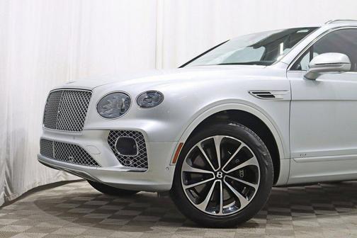 2022 Bentley Bentayga V8