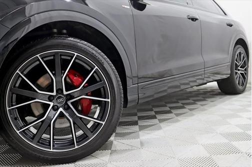 2021 Audi Q8 55 Prestige