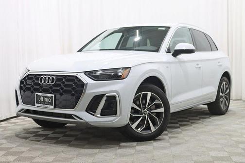 2022 Audi Q5 45 S line Premium Plus