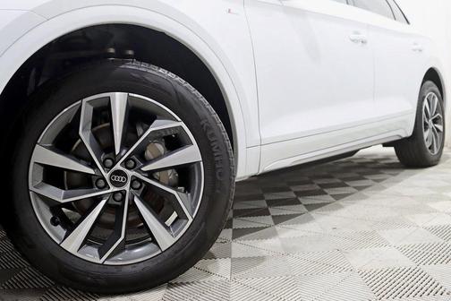 2022 Audi Q5 45 S line Premium Plus