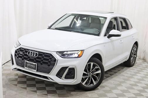 2022 Audi Q5 45 S line Premium Plus