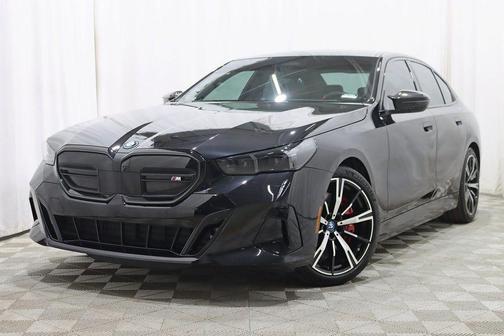 Black Sapphire Metallic 2024 BMW i5 M60