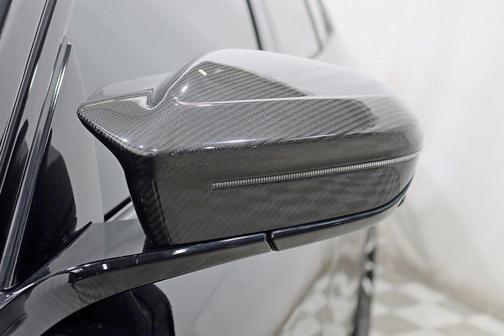 Black Sapphire Metallic 2024 BMW i5 M60