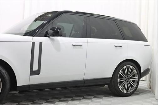 2023 Land Rover Range Rover P530 SE