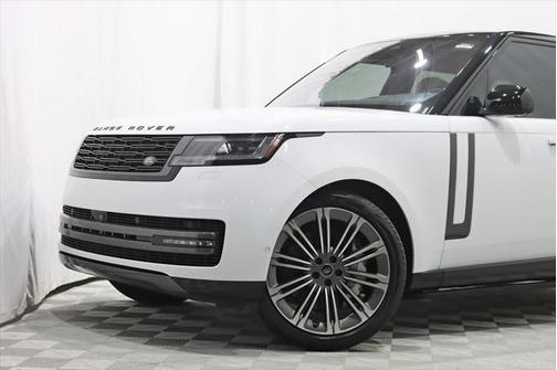 2023 Land Rover Range Rover P530 SE