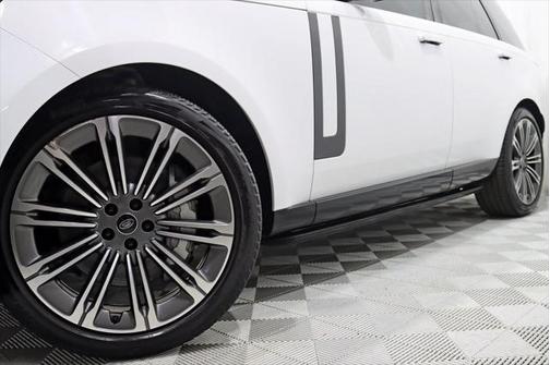2023 Land Rover Range Rover P530 SE