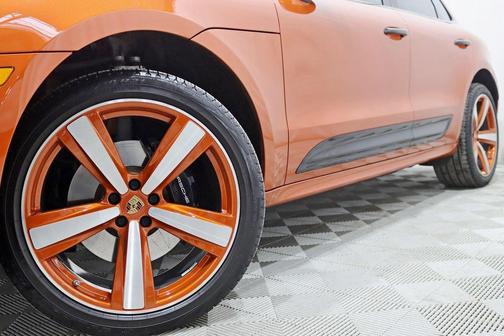 2022 Porsche Macan S