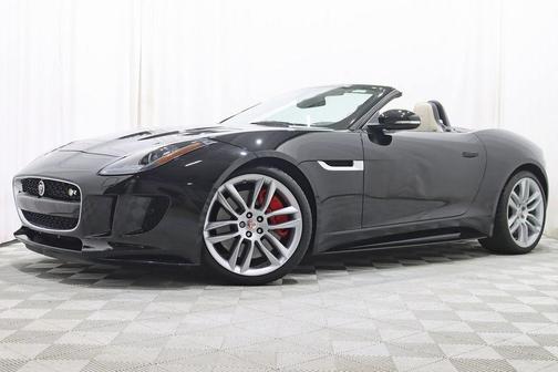 2016 Jaguar F-TYPE R