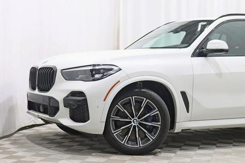 Alpine White 2022 BMW X5 M50i