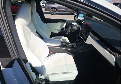 2022 Tesla Model X Plaid Tri Motor All-Wheel Drive