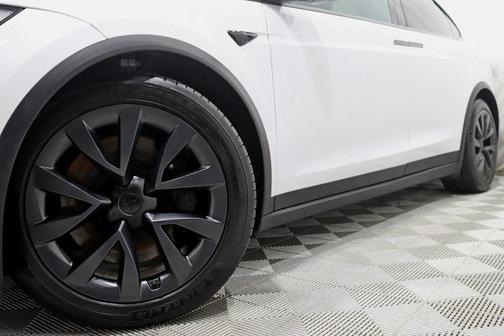 2022 Tesla Model X Plaid Tri Motor All-Wheel Drive
