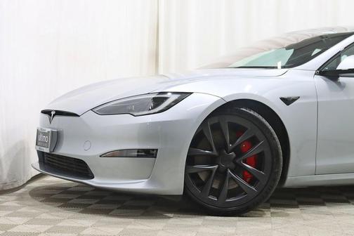 Lunar Silver 2025 Tesla Model S Plaid