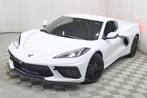 Arctic White 2026 Chevrolet Corvette Stingray w/1LT