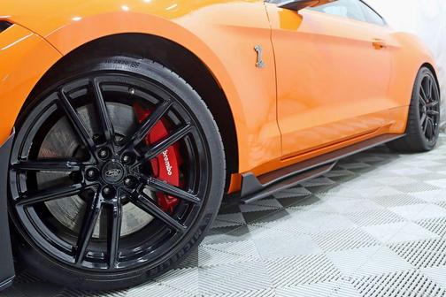 Twister Orange Tri-Coat 2020 Ford Shelby GT500 Base