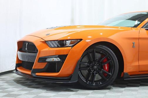 Twister Orange Tri-Coat 2020 Ford Shelby GT500 Base