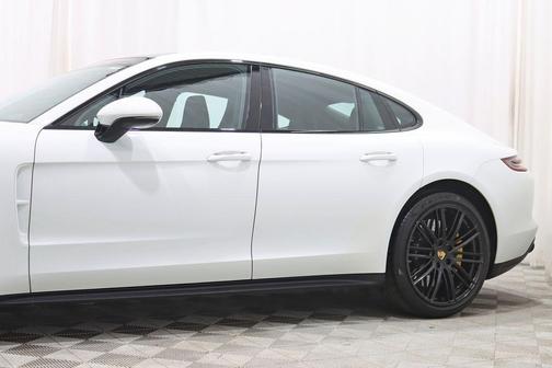 2018 Porsche Panamera Turbo