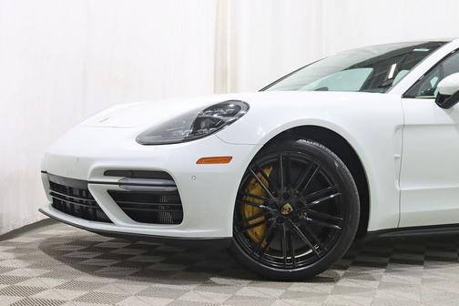 2018 Porsche Panamera Turbo