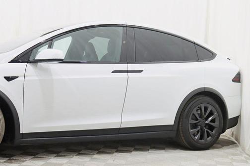 2024 Tesla Model X Long Range