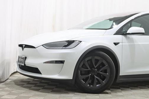 2024 Tesla Model X Long Range