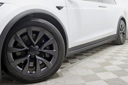 2024 Tesla Model X Long Range
