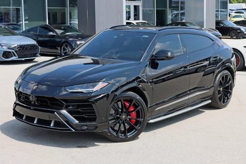 Nero Helene Metallic 2020 Lamborghini Urus Base
