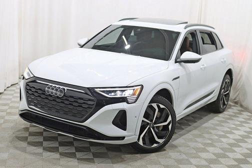 2024 Audi Q8 e-tron Prestige