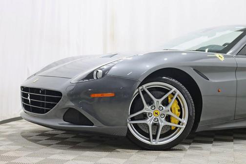 2016 Ferrari California T