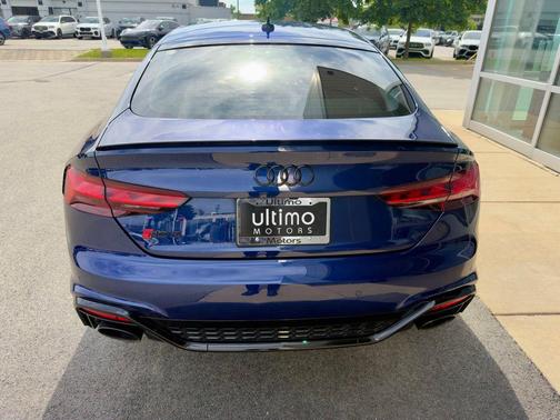 Navarra Blue Metallic 2022 Audi RS 5 2.9T