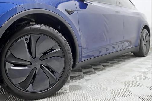 2026 Tesla Model Y Long Range Dual Motor All-Wheel Drive
