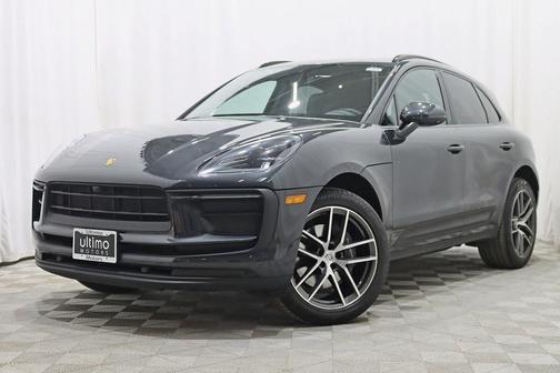2022 Porsche Macan Base