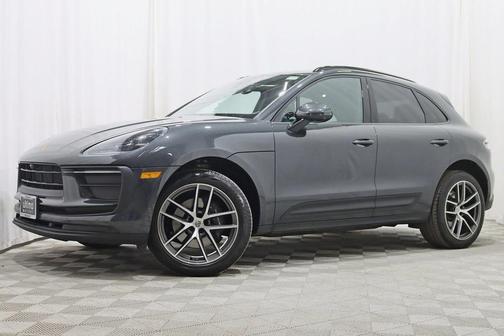 2022 Porsche Macan Base
