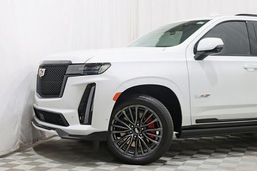 Crystal White Tricoat 2024 Cadillac Escalade V-Series