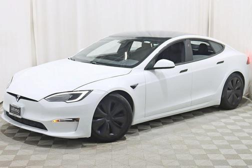 Pearl White Multi-Coat 2023 Tesla Model S Base