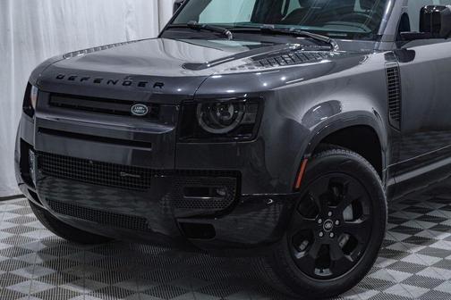 2023 Land Rover Defender 110 X-Dynamic SE