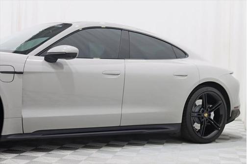 2022 Porsche Taycan 4S