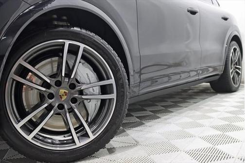 2021 Porsche Cayenne Turbo