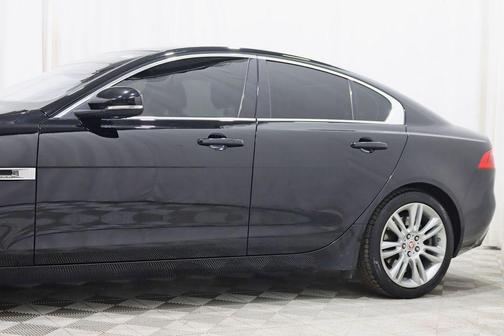 2019 Jaguar XE 25t Prestige